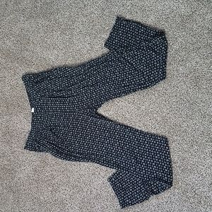 Old Navy ankle pants, size M